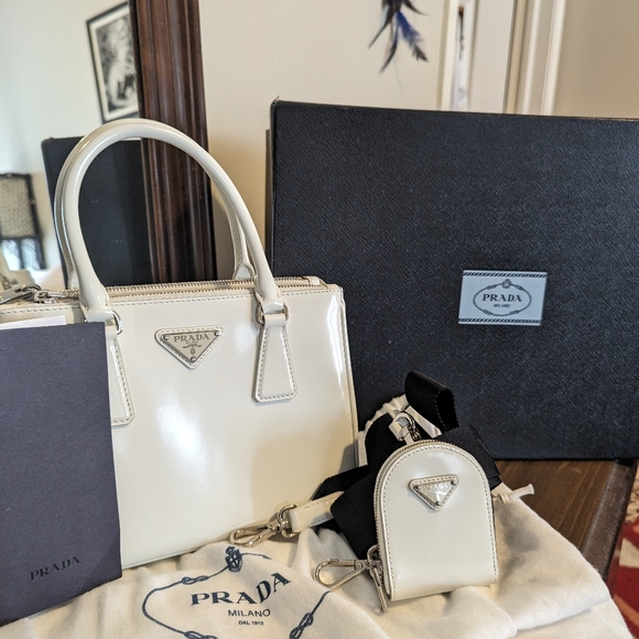 Authentic White Leather Prada Crossbody - Picture 1 of 5